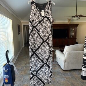 Black Label Monochrome Geometric Maxi Dress
